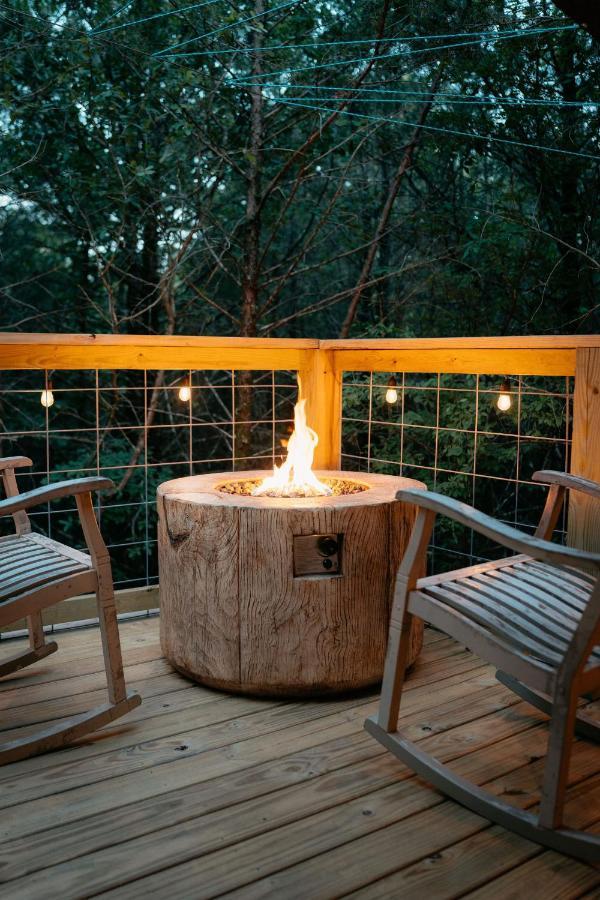 Treehouse Cozy Glamping Site Hotel Бренсън Екстериор снимка